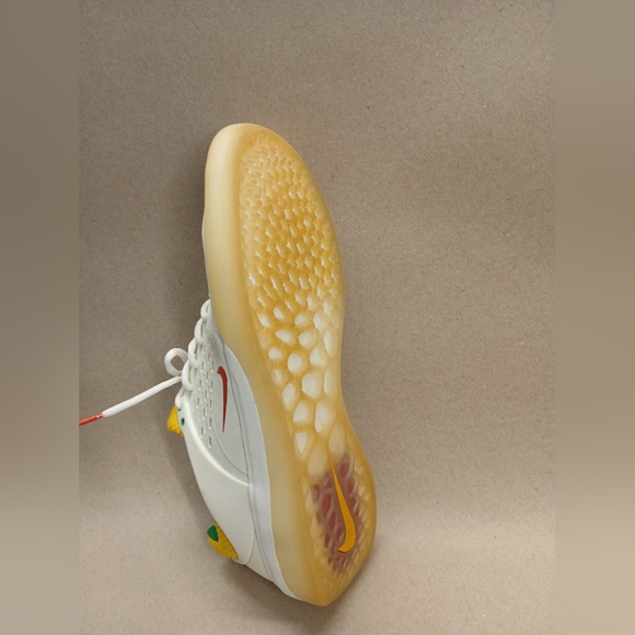 Nike SB Zoom Nyjah 3 White and Yellow Sneakers - Picture 10 of 16